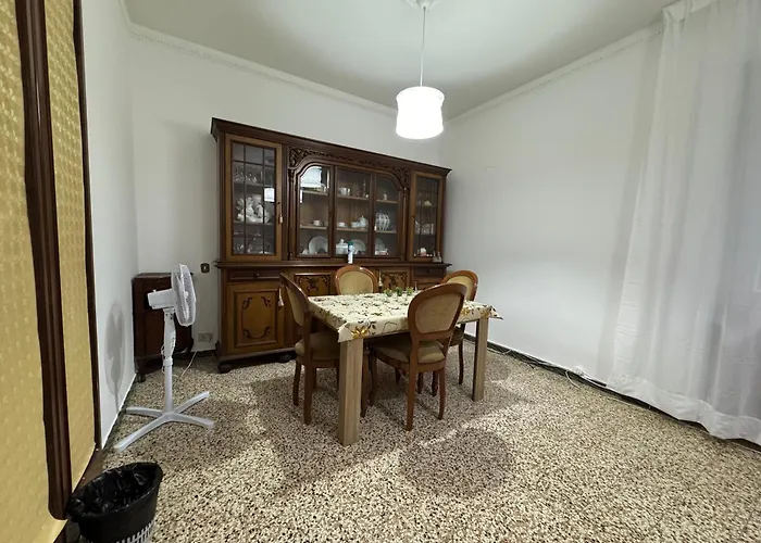 The Rialto Rest 아파트